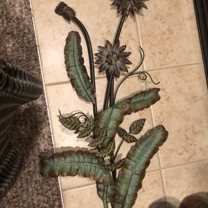 Metal decorative leaves for wall